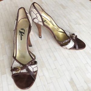 BATA D’orsay Peep-toe Heels in brown & cream UC